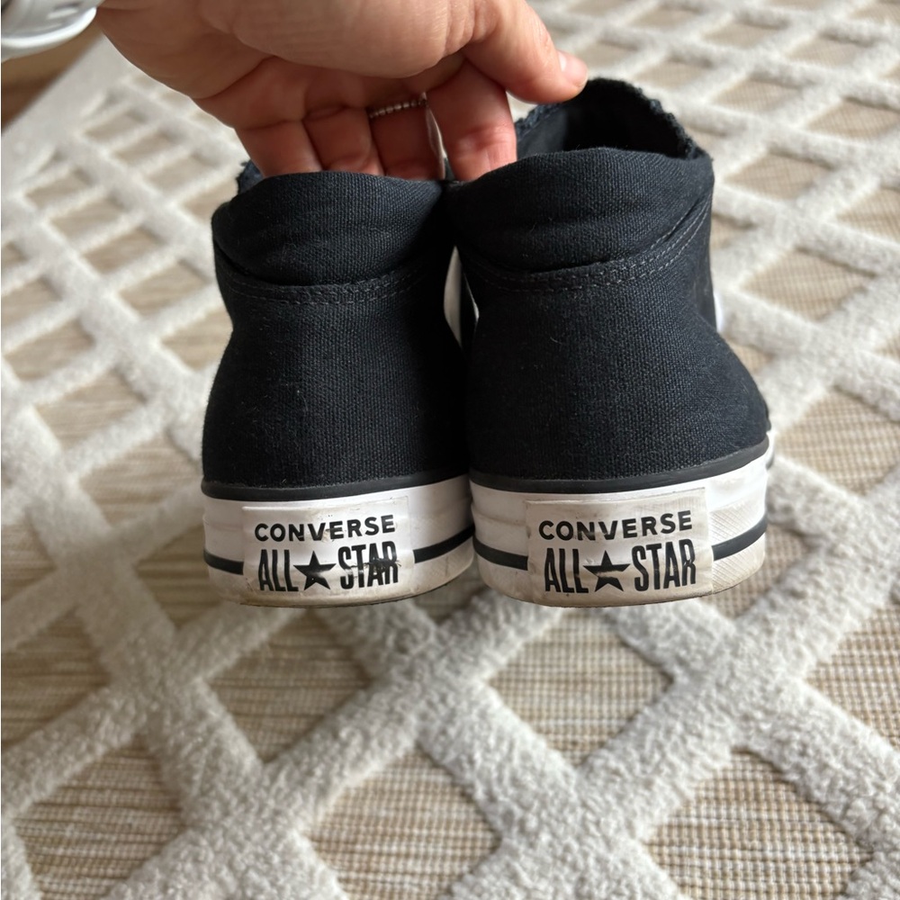 Converse - Picture 3 of 5